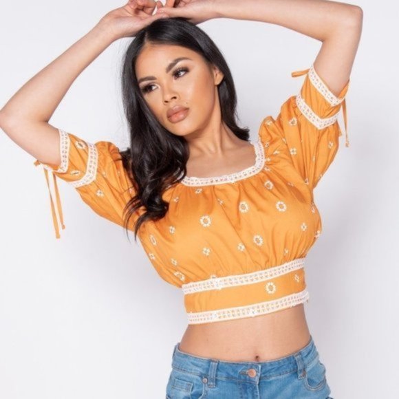 Orange Daisy Floral Print Lace Trim Short Sleeve Crop Top - Picture 6 of 13